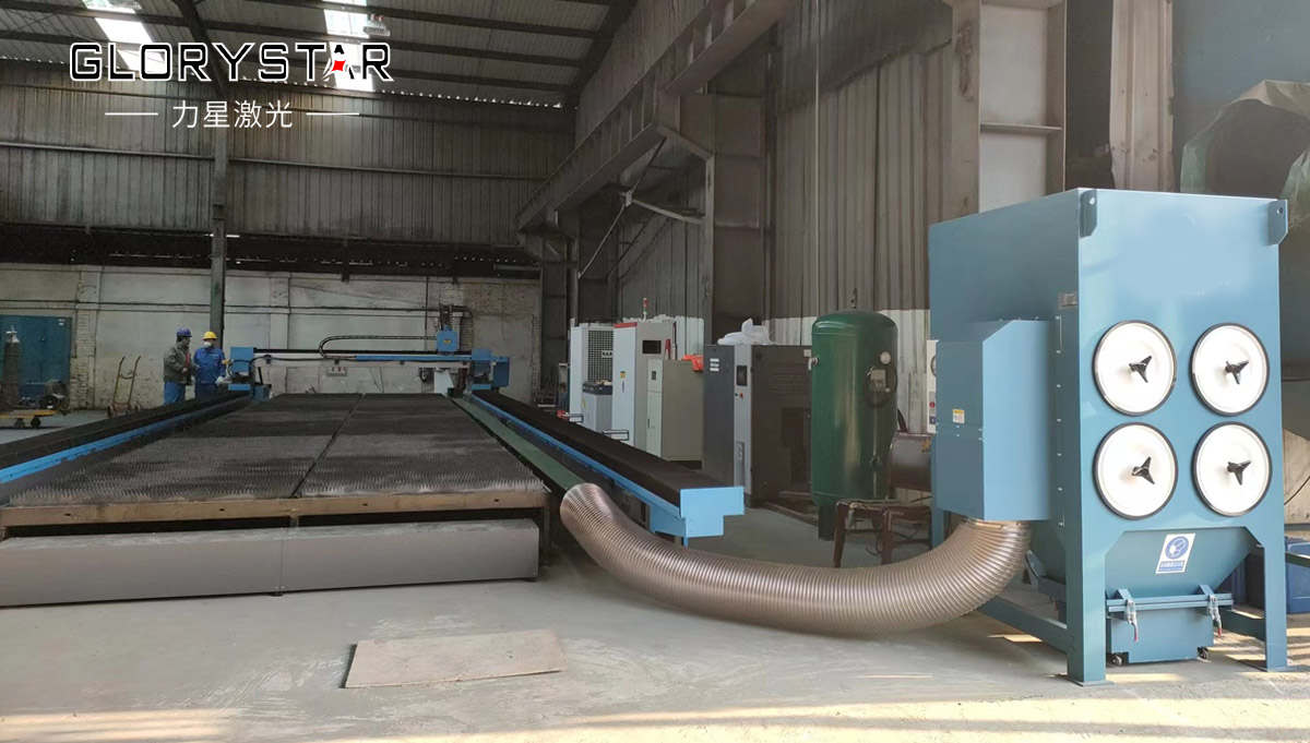 力星激光：超大幅面、超高功率地軌式光纖激光切割機“牛氣”出貨